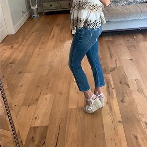 MOTHER Denim High Waisted Rascal Crop jean.